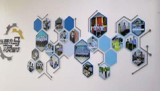 舞钢文化墙最常见的做法。